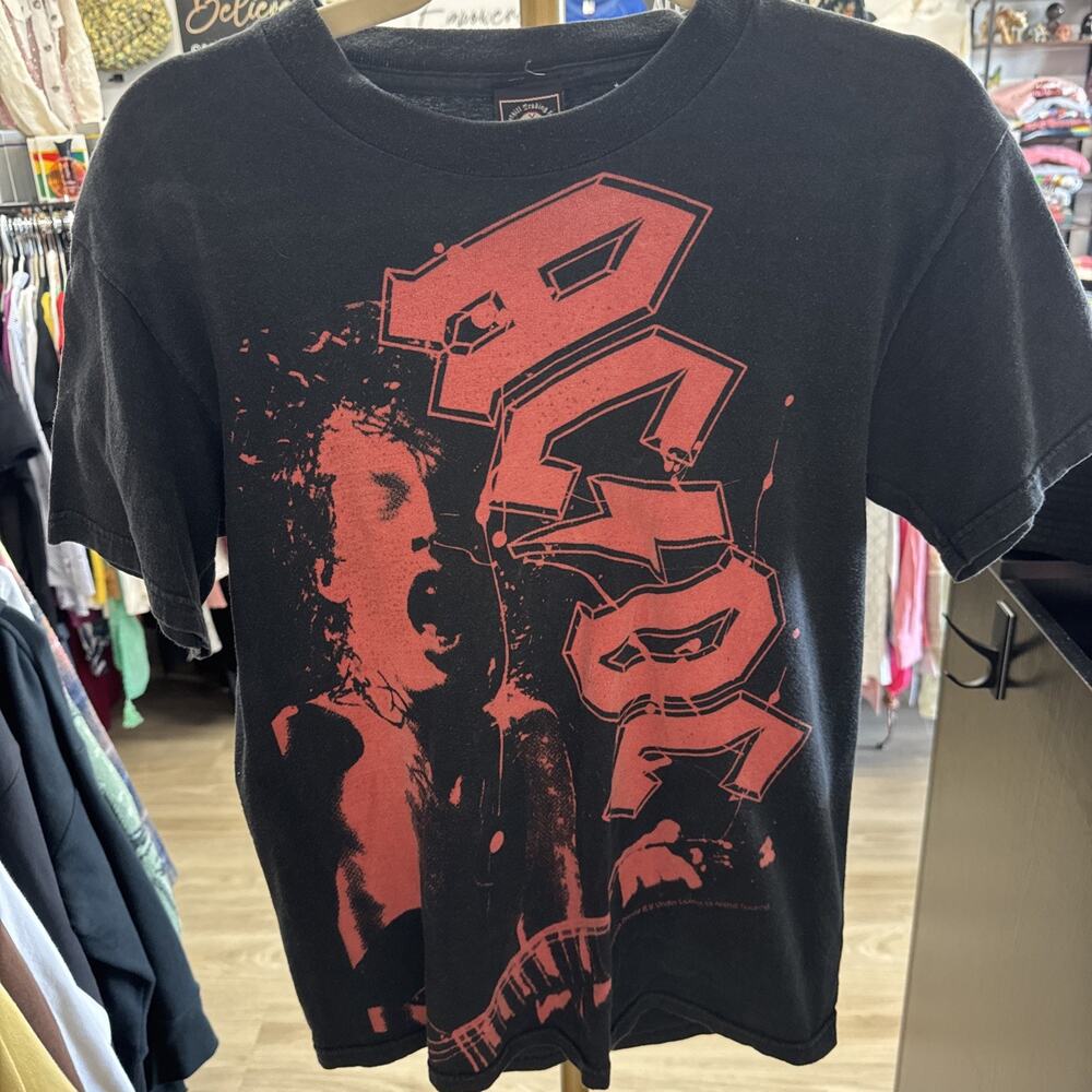 Vintage AC/DC 2005 T-shirt Adult Small.